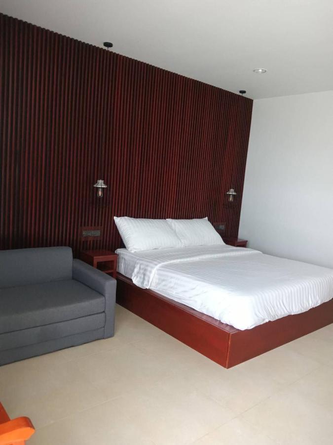 Beach House By Rose Massage Nai Thon Beach Dış mekan fotoğraf