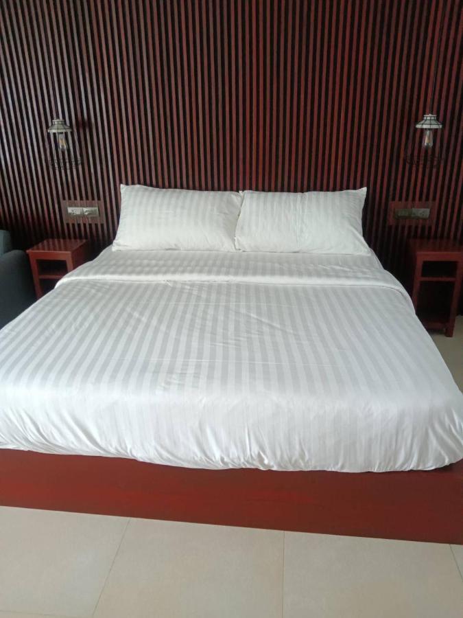 Beach House By Rose Massage Nai Thon Beach Dış mekan fotoğraf