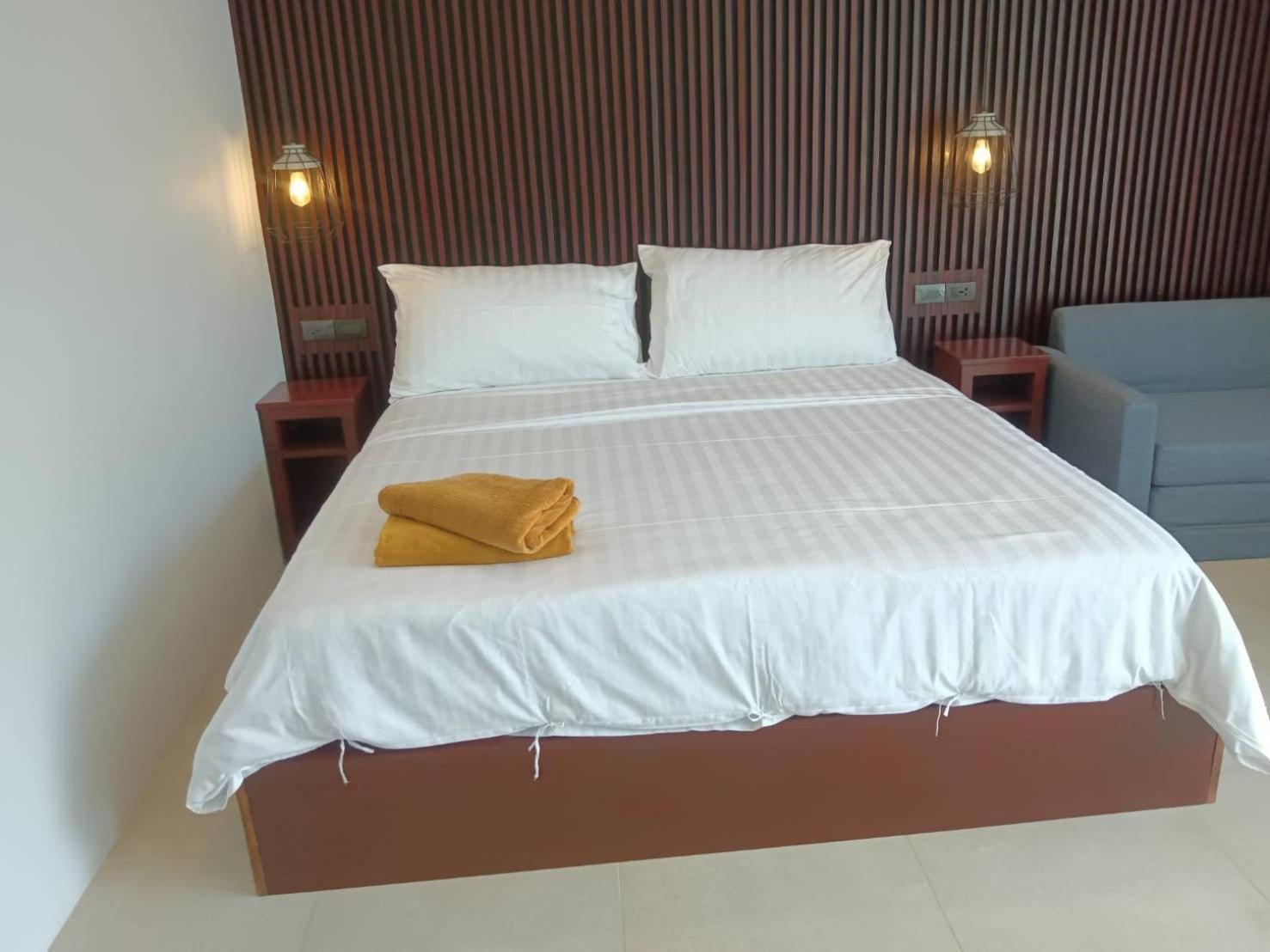 Beach House By Rose Massage Nai Thon Beach Dış mekan fotoğraf