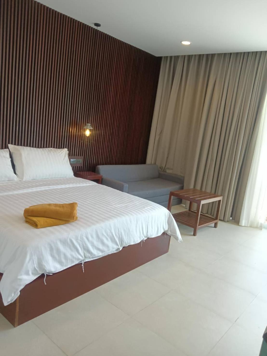 Beach House By Rose Massage Nai Thon Beach Dış mekan fotoğraf